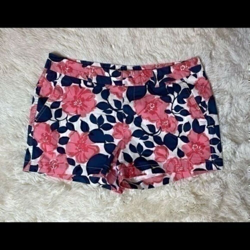 EUC Women’s Blue, White & Pink Hawaiian City 3 inch Shorts size 12 Khakis by GAP